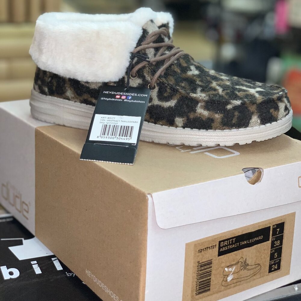 NWT HEY DUDES WOMENS BRITT - ABSTRACT TAN LEOPARD!